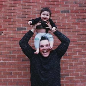 Meet your Posher, Sidney